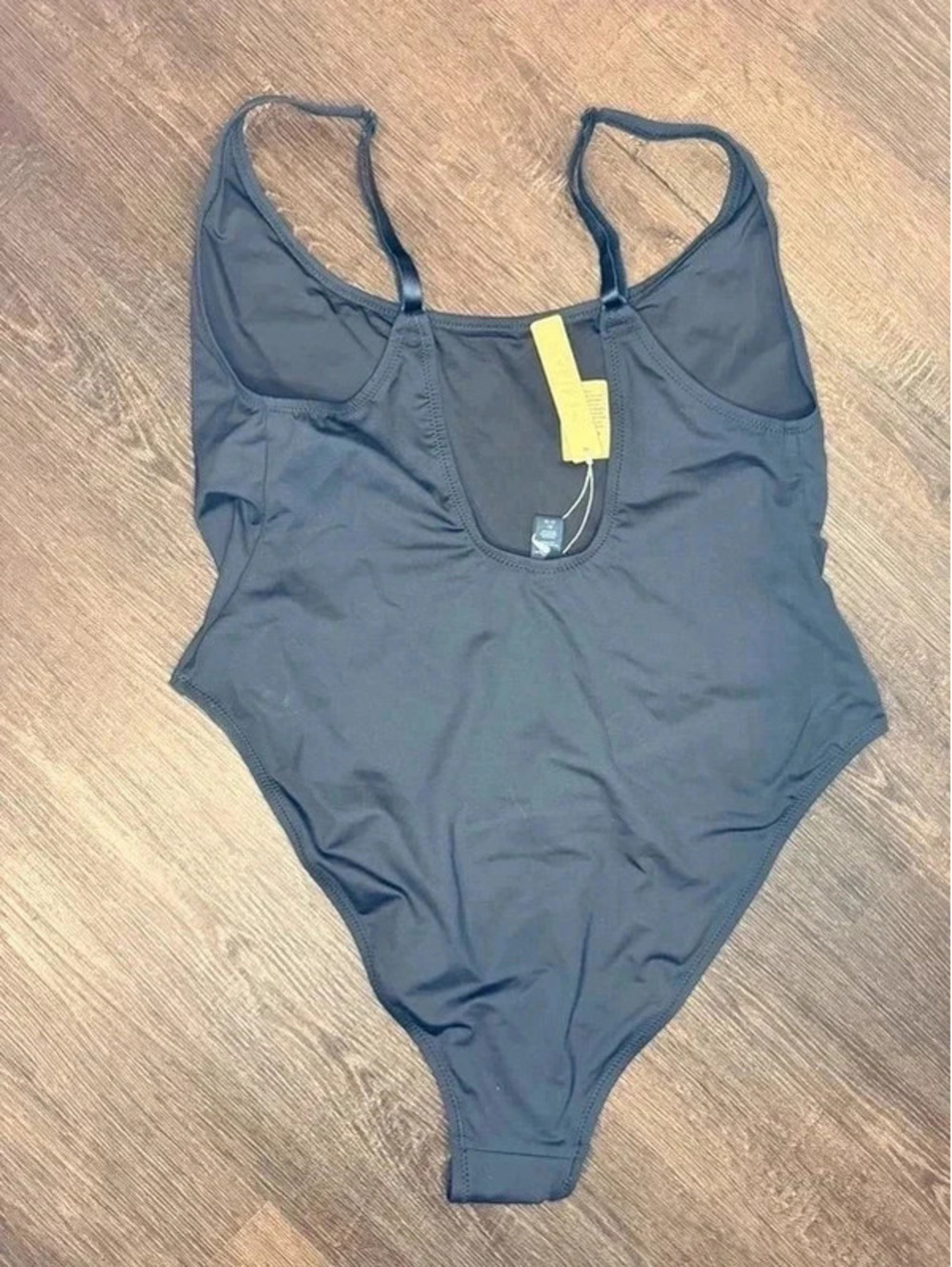 SKIMS Recycled Swim Scoop Neck One-Piece Swimsuit – Onyx, 2X - Picture 4 of 8